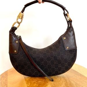 *Original Owner* Adorable Vintage Half Moon Gucci Purse